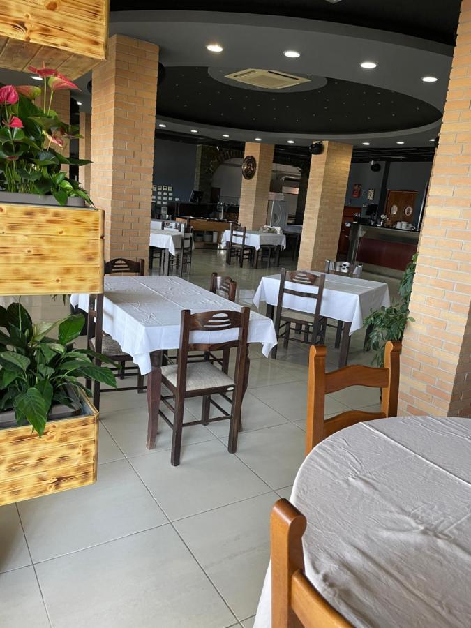 Espana Aparthotel Škalngur Kültér fotó