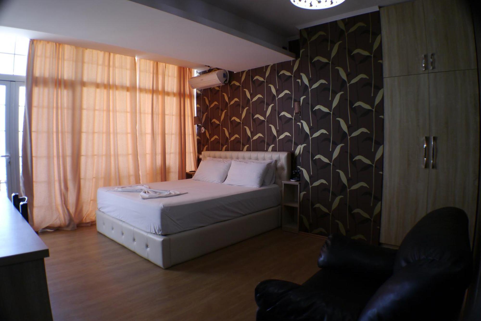 Espana Aparthotel Škalngur Kültér fotó